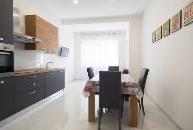 Toledo 2 Apartment Naples Italy