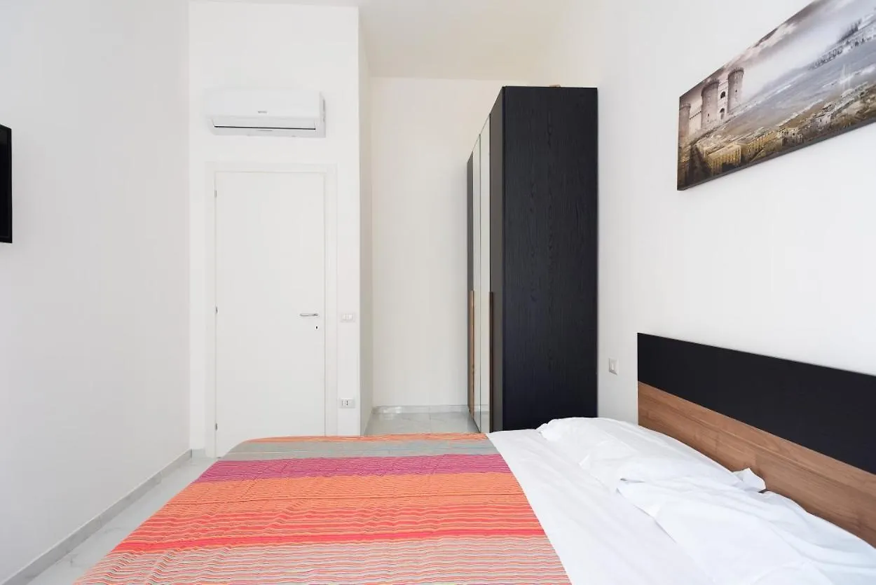 Toledo 2 Apartment Naples 0*,  Italy
